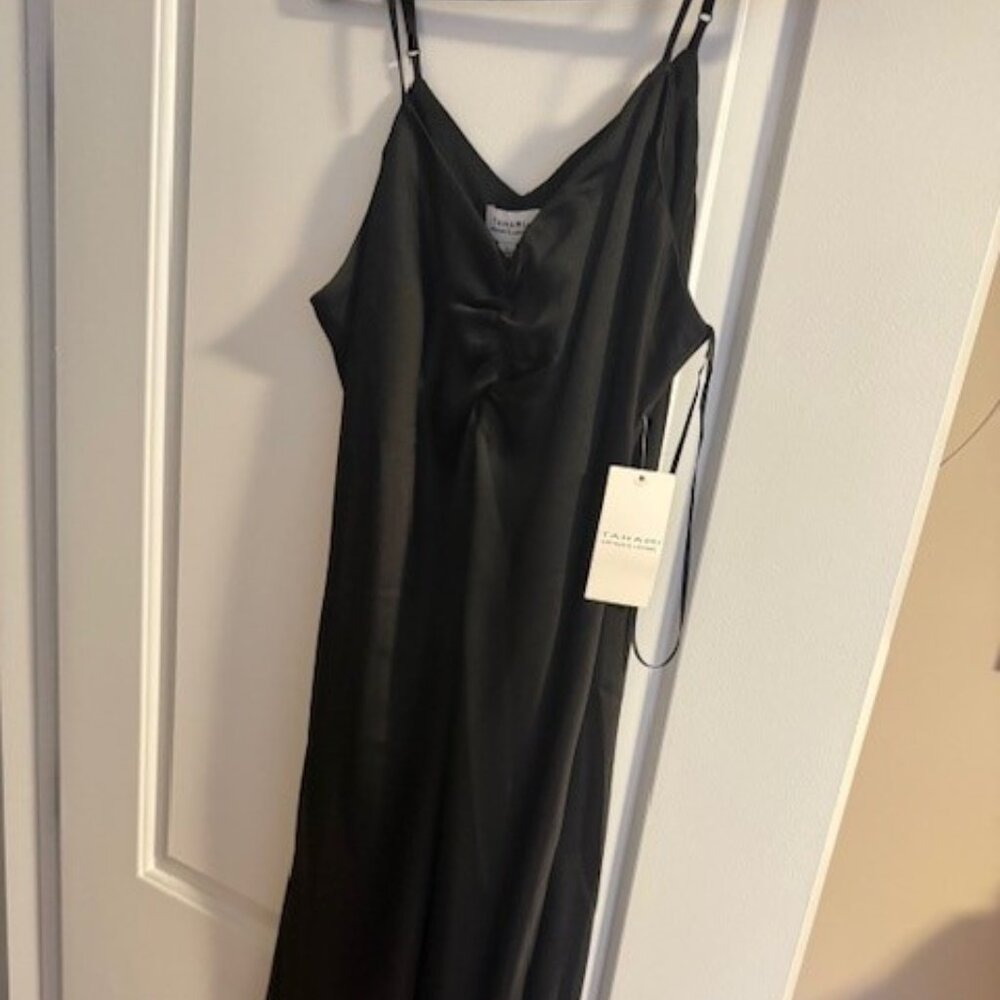 Tahari by Arthur S. Levine Black Slip Dress – Size L